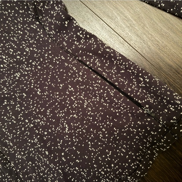 Lululemon Run Briskly 1/2 Zip Long Sleeve Pullover Black White Size 4 - Picture 6 of 9